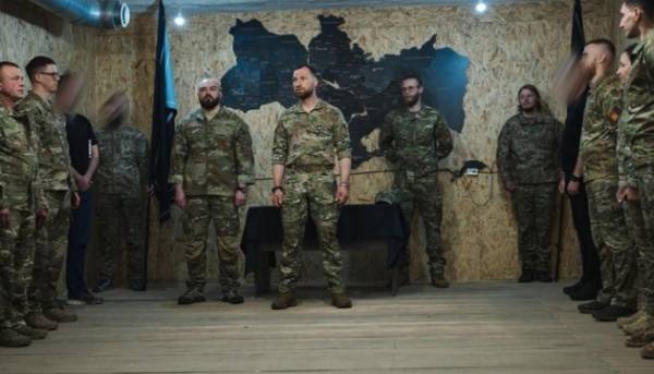 Хмара інспектує командні пункти СБС та трьох корпусів