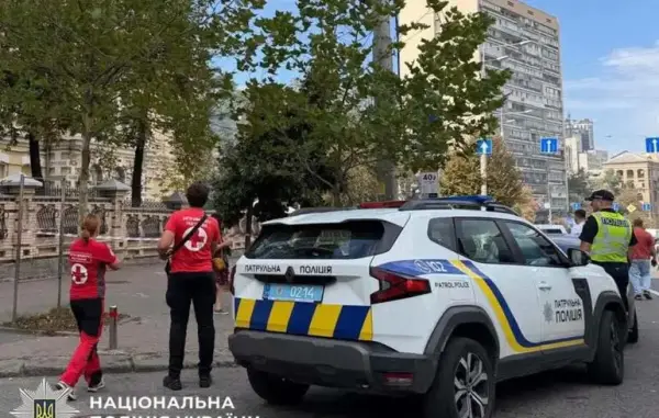 Київ відбив масовану атаку “шахедів”: є влучання в п’яти районах, четверо поранених
