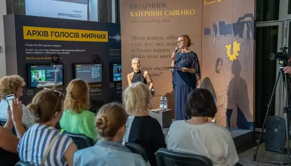 «Вона хотіла, щоб її почули». Щоденник Катерини Савенко, написаний під час облоги Маріуполя, прозвучав голосом актриси Римми Зюбіної