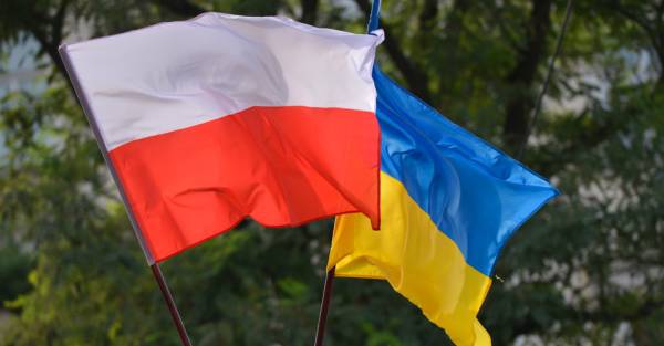 Консульство України вимагає розслідувати цькування українця в Кракові