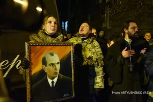 Прах Степана Бандери можуть перепоховати в Україні — ОУН веде перемовини