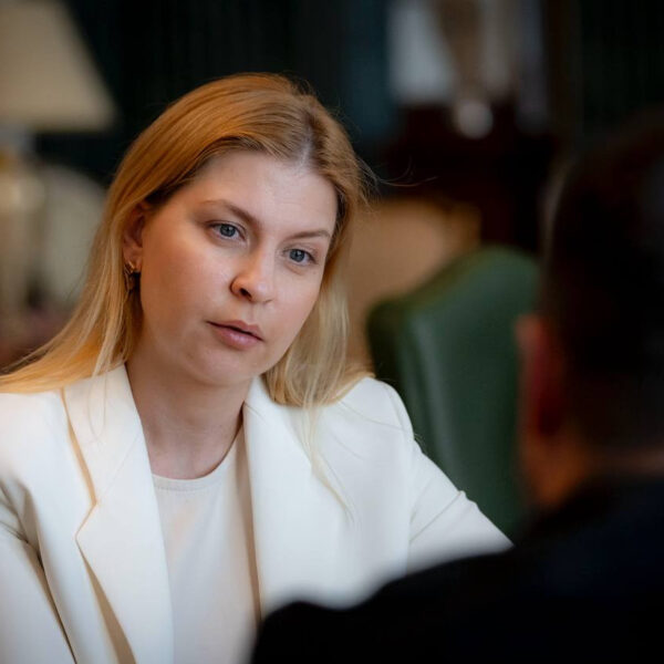 Політоглядач: Стефанішина демонструє аномальний підхід до процесу