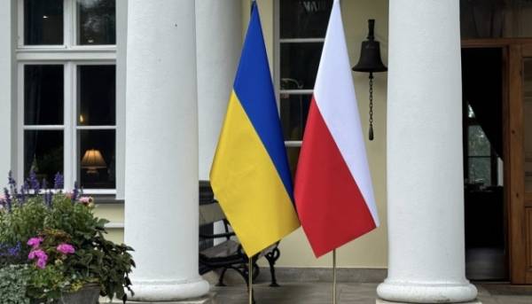 Українське консульство відвідало співвласника CEO Club Ukraine, затриманого в Польщі.
