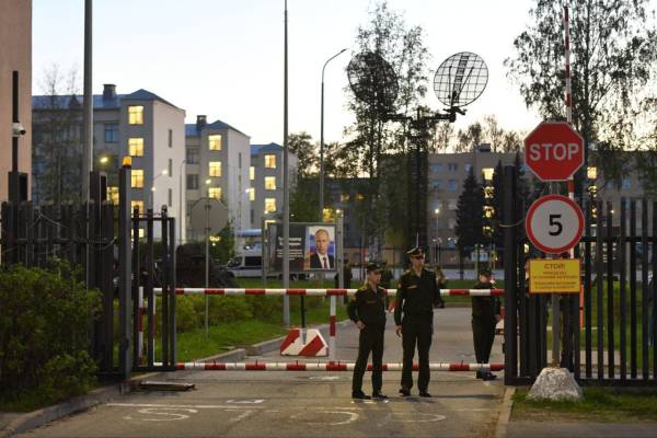 У Санкт-Петербурзі у військовій академії зв'їзку стався вибух