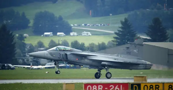 винищувач JAS 39 Gripen винищувач JAS 39 Gripen