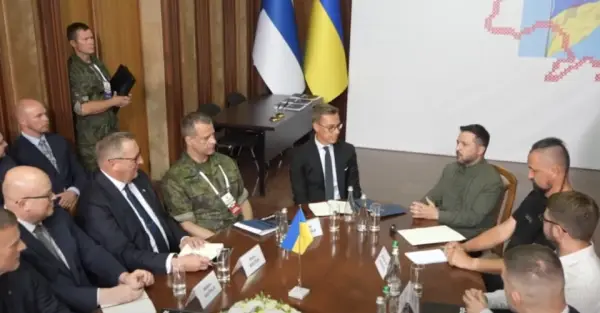 Фінляндія розгортає виробництво дронів для України та Європи — Зеленський підписав угоди зі Стуббом