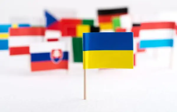 Україна має запобігати вето в ЄС, а не чекати його
