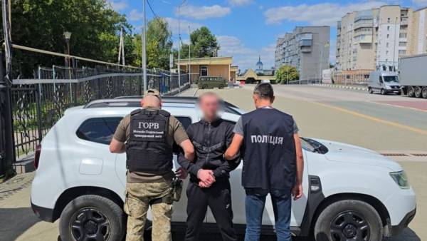 Молдова екстрадувала організатора каналу втечі ухилянтів до України