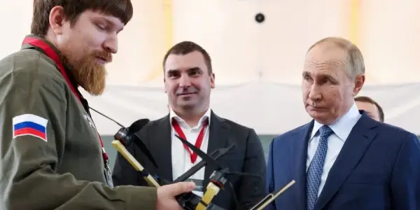 Путін і керівник російського виробника дронів Уралдронзавод Володимир Ткачук 
