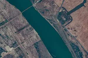 Росія та КНДР добудовують міст, який може стати новим маршрутом військового постачання — The Guardian 