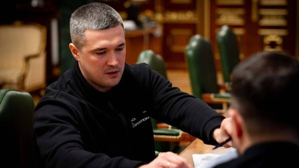 Міністр оборони Михайло Федоров на зустрічі з президентом України Міністр оборони Михайло Федоров на зустрічі з президентом України