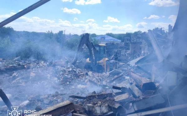Дев’ять поранених і один загиблий: наслідки обстрілу на Донеччині