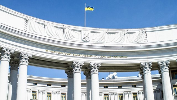 Українські посли, які працюють за кордоном, проведуть зустріч у Києві наступного тижня.