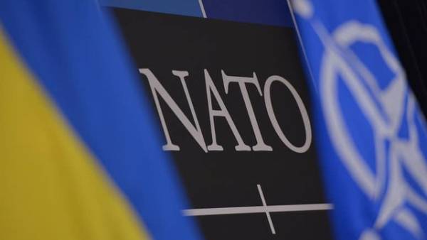 НАТО уважно стежить за нарощуванням військової присутності Росії