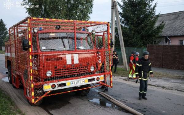 Харків під ударом: пошкоджено десятки будинків
