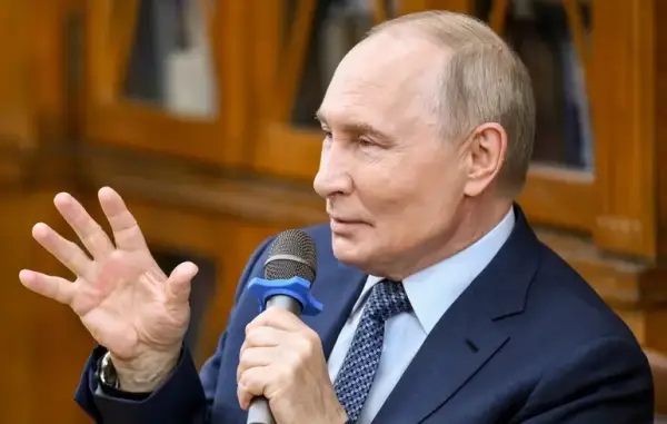 Путін боїться втратити владу: Економіст про причини небажання зупиняти війну