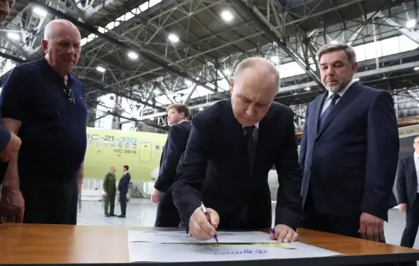 Путін уникає поїздок до європейської частини Росії, куди долітають українські дрони — росЗМІ Путін уникає поїздок до європейської частини Росії, куди долітають українські дрони — росЗМІ