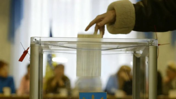 Український президент закликав дипломатів готуватися до виборів у державах-союзниках та протистояти російському тиску.