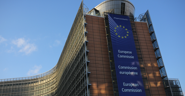 Єврокомісія: Вибори в Україні під час війни з РФ можливі