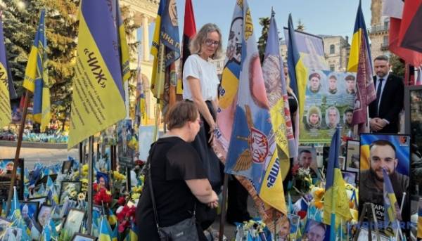 У столиці України віддали шану загиблим громадянам Чехії.