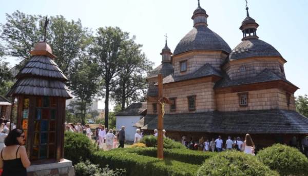 Церква-пам’ятка ЮНЕСКО у Жовкві відновлена та відкрита