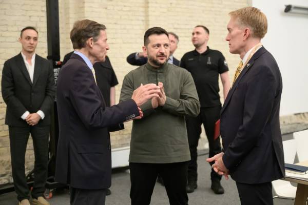 Зеленський обговорив із сенаторами США допомогу Україні та майбутнє співпраці