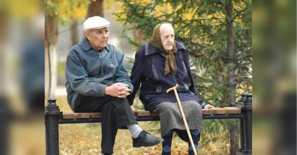 Пенсіонери отримають +35% до пенсії: хто претендує на доплату без індексації