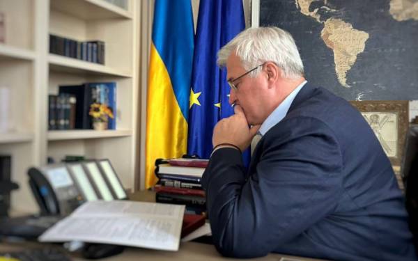 Росія знову порушила повітряний простір Молдови та Румунії ракетами