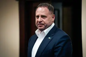 Суд пом'якшив обмеження для Єрмака після навали листів від військових