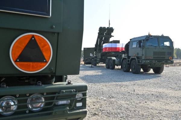 зенітно-ракетна системи <i>MIM-104 Patriot</i> у Центрі польової підготовки в Торуні, Польща, 14 жовтня 2022 року.