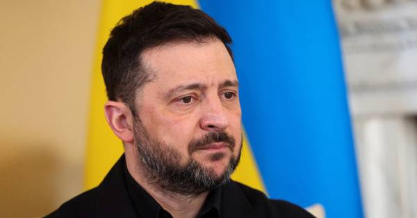 Рейтинг Зеленського як найвидатнішого українця впав удвічі