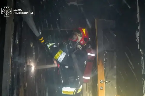 Вибух та пожежа у Львові: що відомо