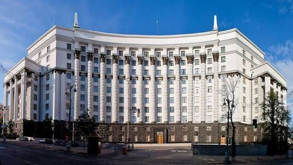 Кабмін скасував обмеження електропостачання для бізнесу