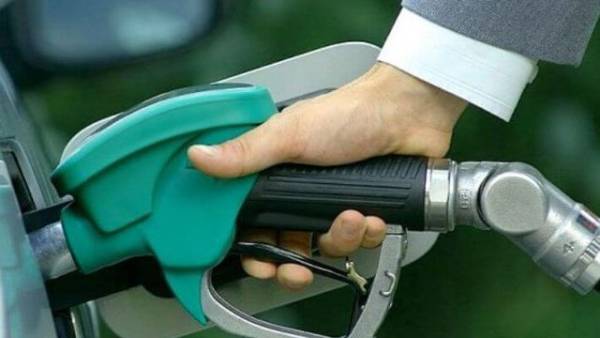 Ціни на пальне: незначні коливання на українських АЗС