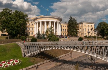 Суд повернув Жовтневий палац у державну власність