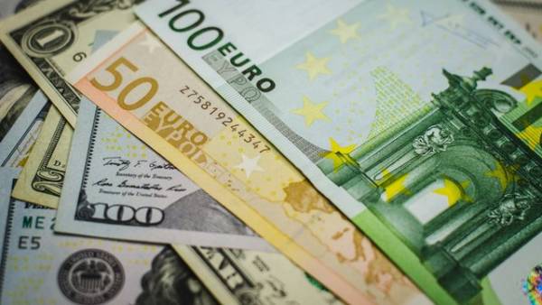 Чиста купівля населенням валюти в липні 2026 скоротилася до $0,5 млрд