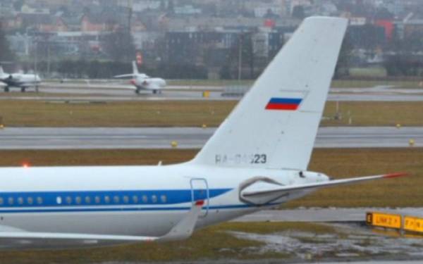 Росія пом’якшує вимоги до авіапалива через дефіцит