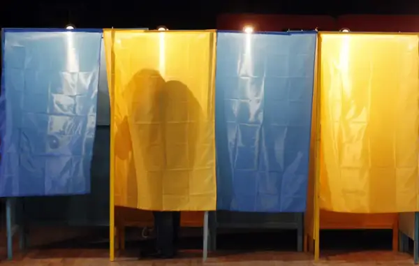 Опитування: Зеленського у другому турі виборів перемогли б троє кандидатів