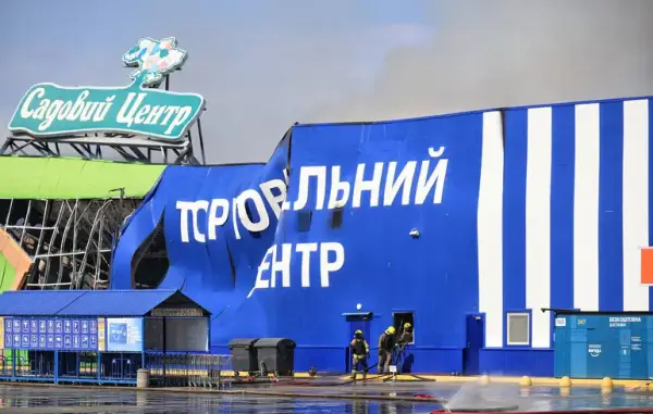 Експерт: ТЦ під час тривоги слід залишати за хвилини, а не десятки хвилин