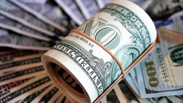 НБУ скоротив валютні інтервенції на 10,5%