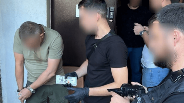 Начальника Миколаївського ТЦК взяли під варту за підозрою в отриманні хабарів