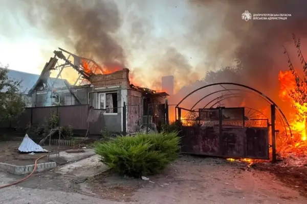 Росія вдарила по Дніпропетровщині: загинула людина, 14 постраждалих