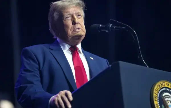 США посилюють економічний тиск на Іран: Трамп змінює військову стратегію