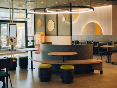 Фото 2 — McDonald’s розширює мережу в Україні: у Рівному з'явився новий заклад із McDrive (ФОТО)