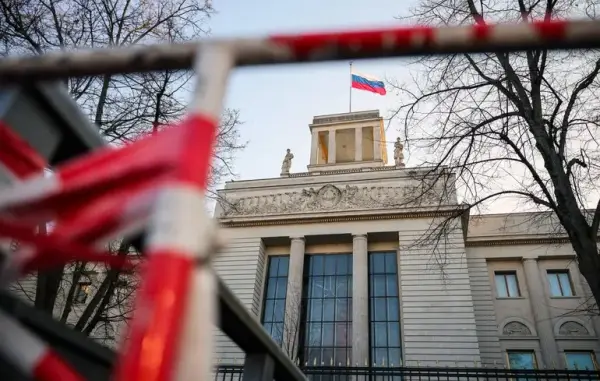 Таємна місія у Санкт-Петербурзі: чиновник Трампа провів неформальні переговори з Кремлем та передав Путіну «привіт»