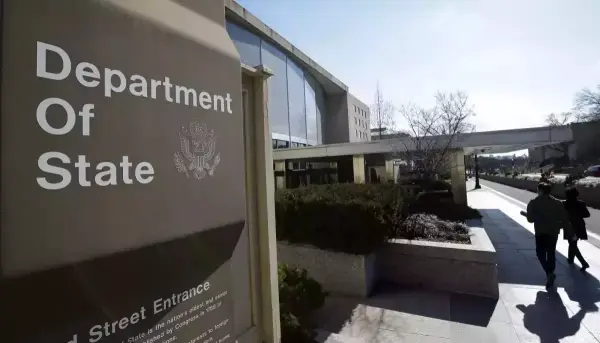 Держдеп США перевірятиме соцмережі іноземних журналістів перед видачею віз, — Reuters