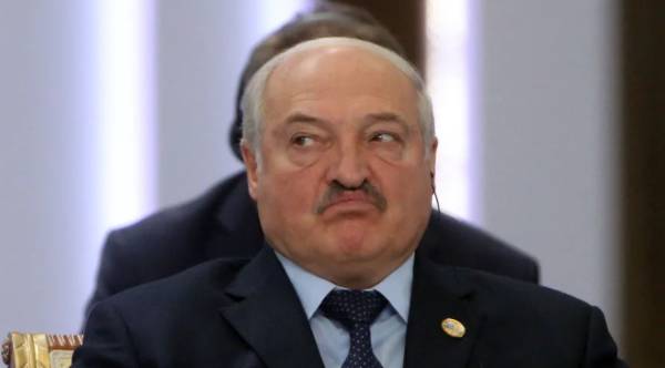 Білоруська армія готується до бою: Лукашенко дав наказ про перевірку боєготовності