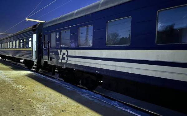 Російський дрон атакував потяг Суми-Київ