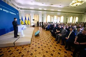 Зеленський доручив дипломатам сформувати зимовий пакет: кожен посол має приносити ракети та фінансування