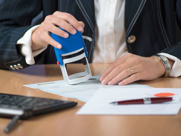 З Нового року зросте вартість апостилю на документах з держ. архівів